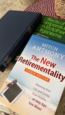 College Textbooks / Books Bundle - Selling a bundle of 3 books in good condition.