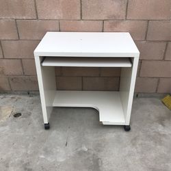 White Desk 