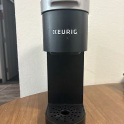 Kuerig Coffee Machine! WORKS LIKE A CHARM