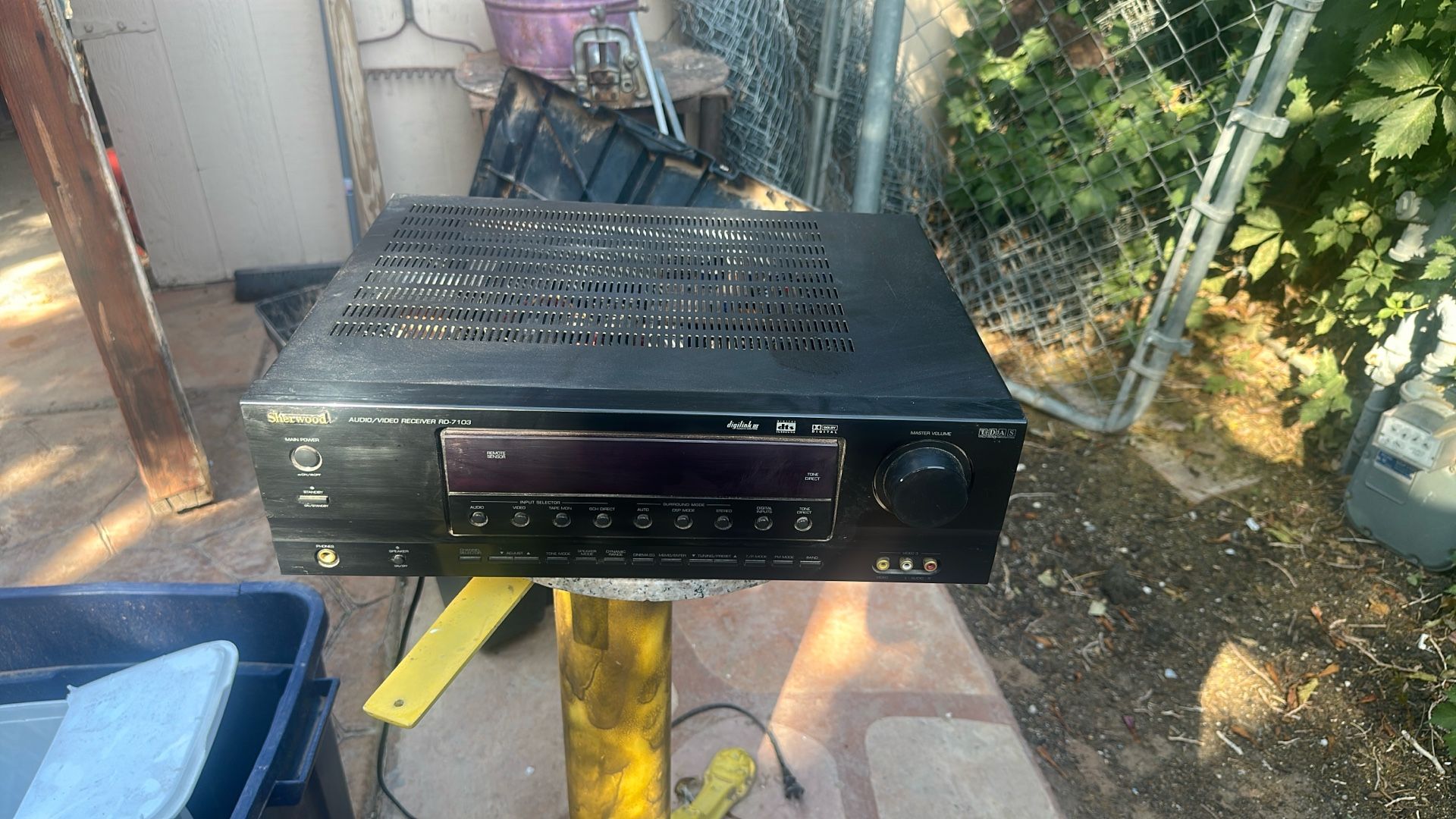 Sherwood Receiver Loud And Strong