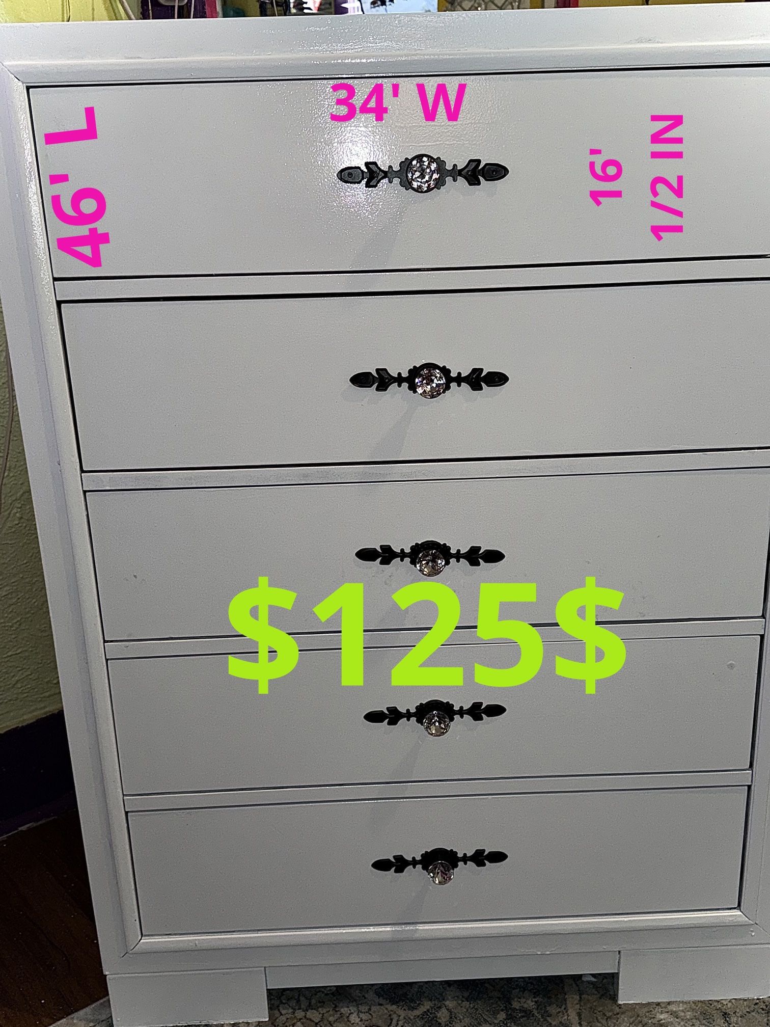 Beautiful Crystal Knob Dresser