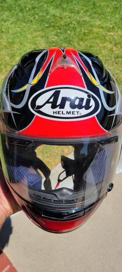 Arai motorcycle helmet (L)