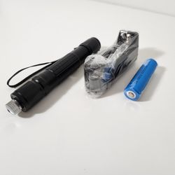 Green Beam L. Pointer Adjustable Focus Star Shape Light Pen Beam Military Green 