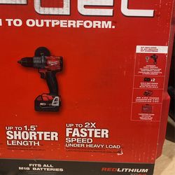 Milwaukee M18 Fuel hammer drill driver kit