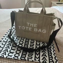 Marc Jacob The Tote Bag 