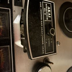 Stereo AKAI