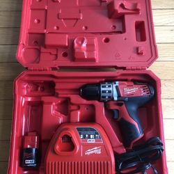 Milwaukee M12 Cordless Drill Driver
