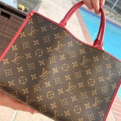 LV 2019 Red And Brown Bag. 
