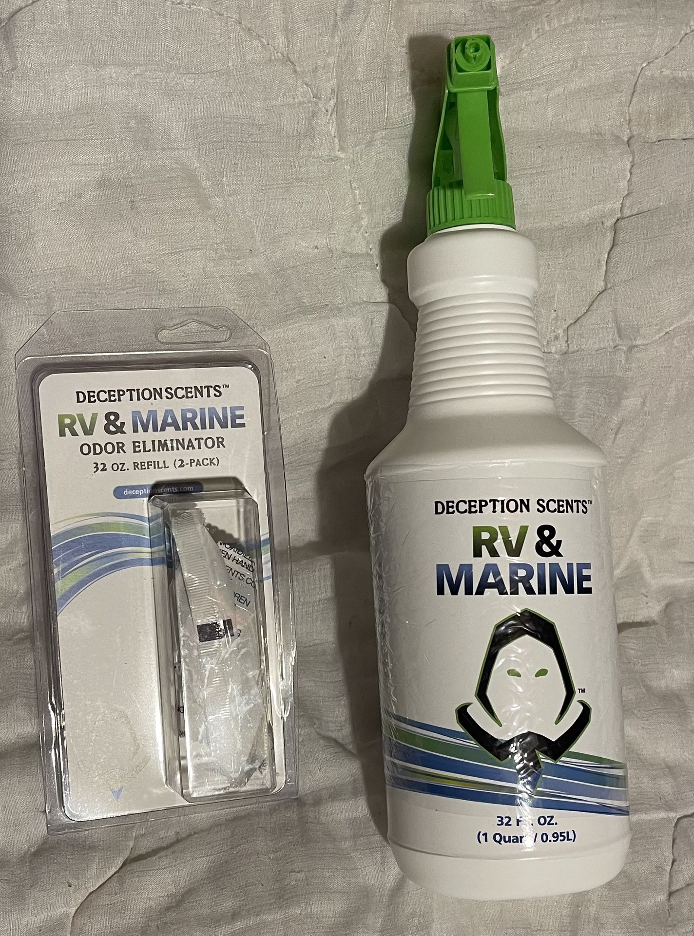 *BRAND NEW* Deception Scents 32oz RV&Marine Odor Eliminator + 2 refills