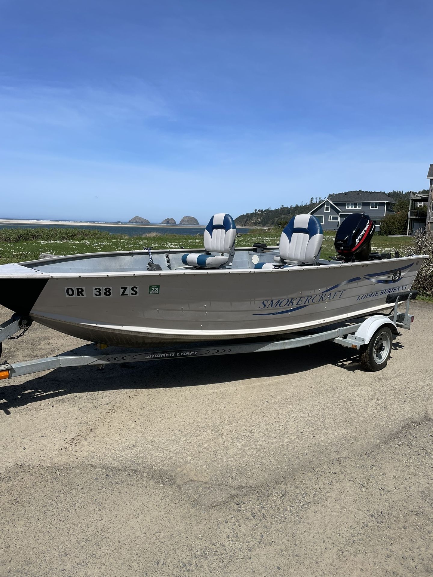 Smoker Craft Lodge 16 Ft for Sale in Portland, OR OfferUp