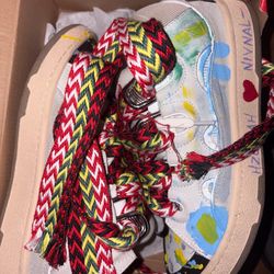 Brand new Lavin curb