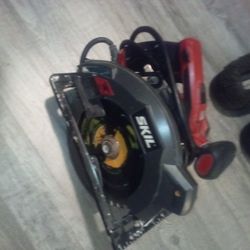 Skill 15 Amp Electric Saw