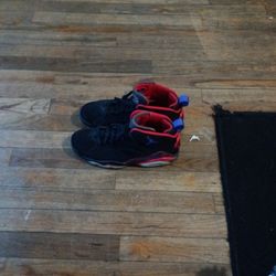 Size 10 Mens Jordans 