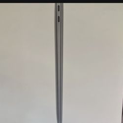 MacBook Air Space Gray W/touch ID