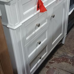 💥 CLEARANCE❗️ Bathroom Vanities Different Styles All Sizes Available Starting From $99 and Up!