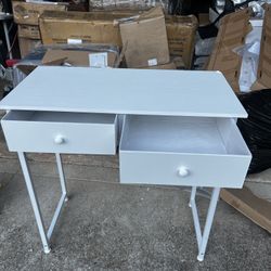 47.2" White Desk with Drawers, Makeup Vanity Desk,(small nick on corner)