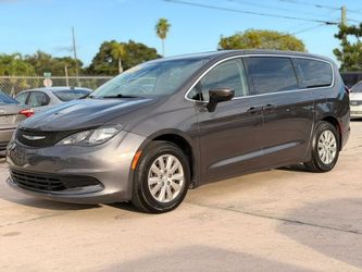 2020 Chrysler Voyager