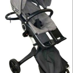 Stokke xplory stroller in very good condition. Look at pictures. The handle is covered in tape. I like this stroller. 