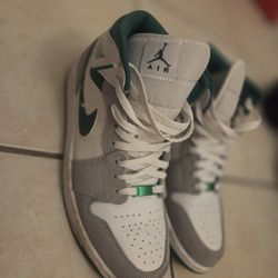 Air Jordan One Grey Pines Green Size 10