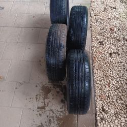 Nissan Versa 2016  $200