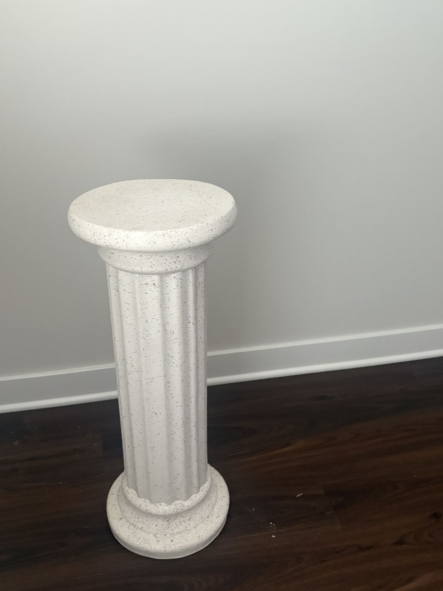 White Pedestal/Column