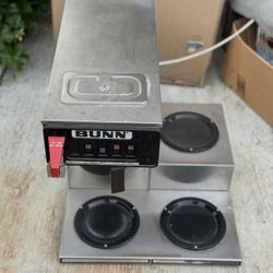 Bunn 12 Cup Coffee Maker 3 Lower Warmers Commercial Use Model CWTF-15