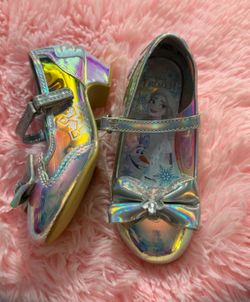Girls shoE