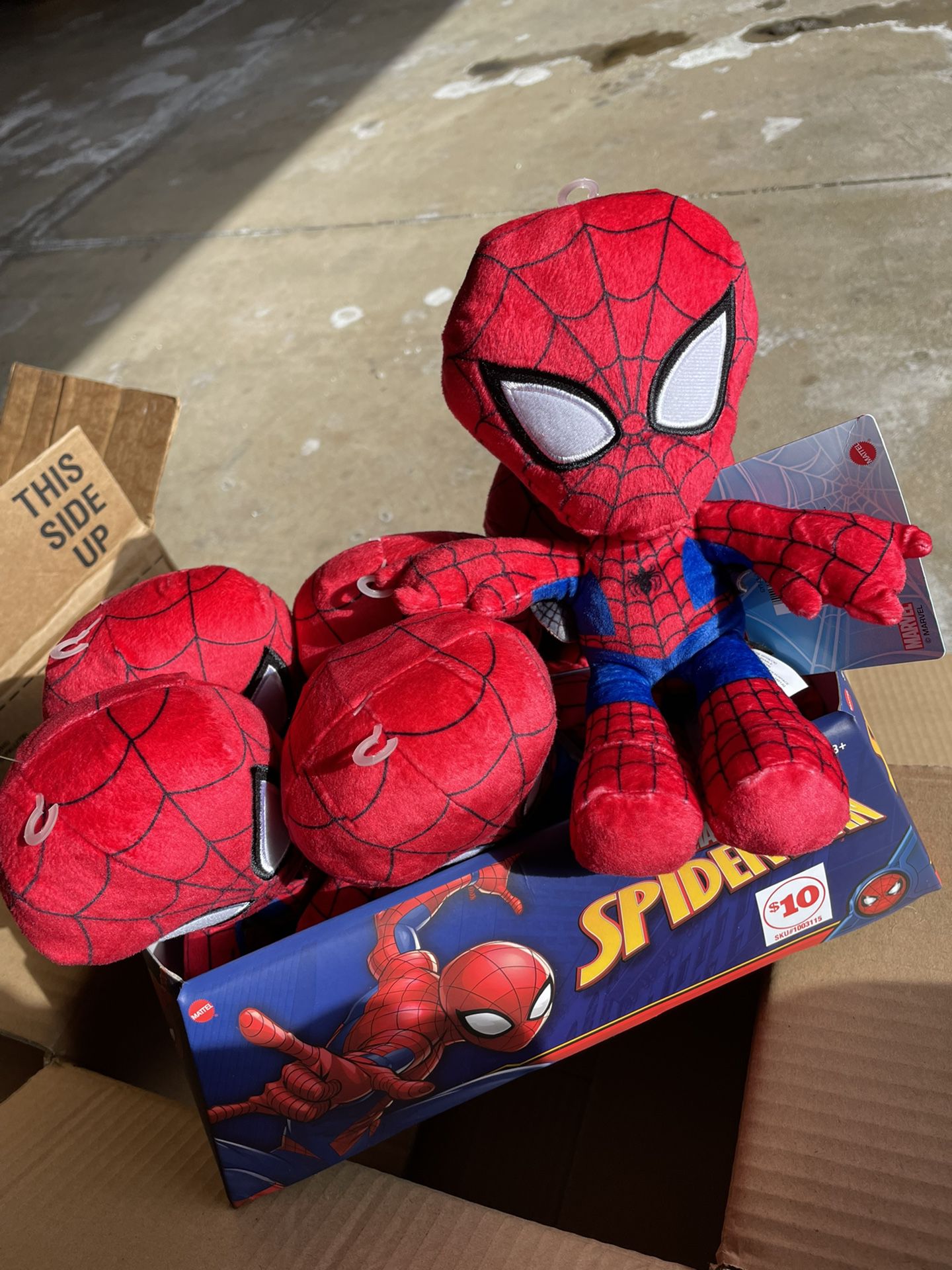 8 Inch Spider-Man Plushies - Box Of 6 for Sale in Carol Stream, IL - OfferUp