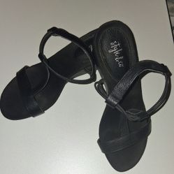 Black Wedge Heels Size 5.5