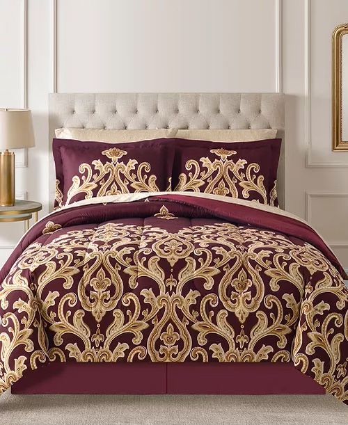 Brand New 8pcs Reversible Comforter Set