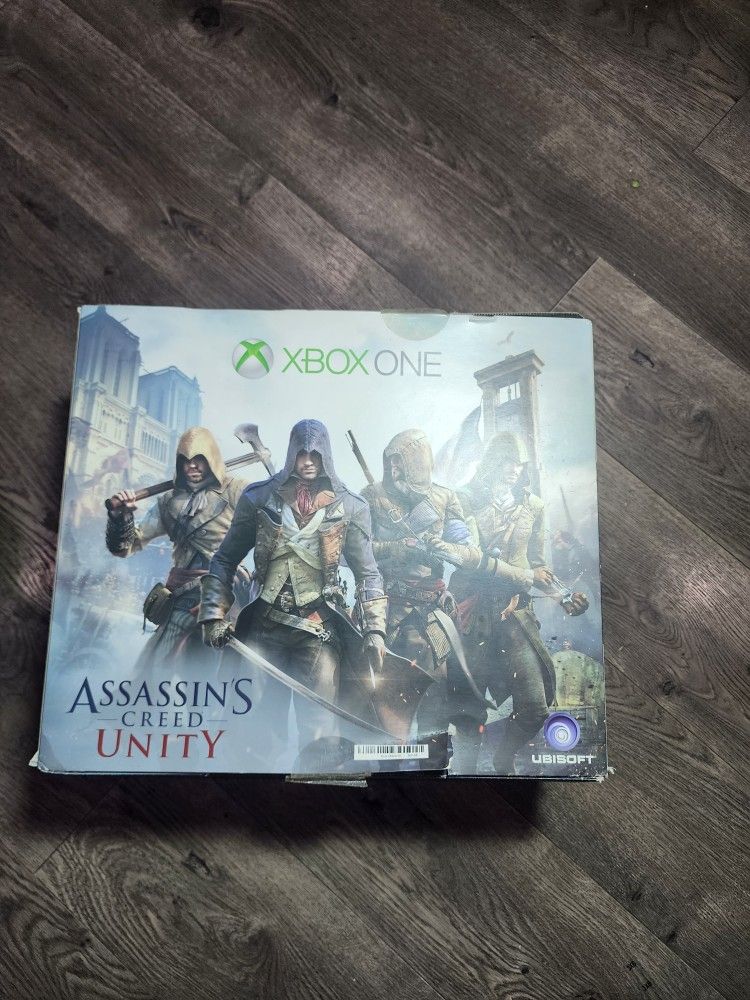 Xbox 1 Assasin's Creed Unity Bundle