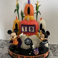 Mickey And Minnie Disney Halloween Decor