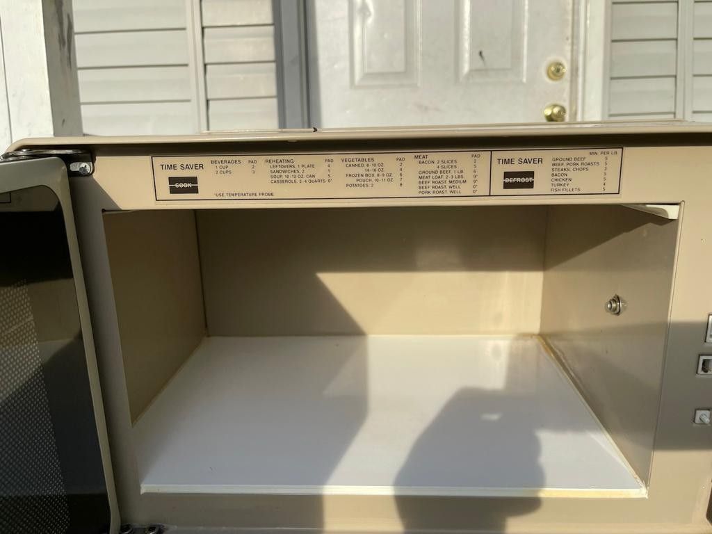 Microwave Oven