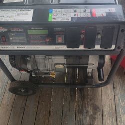 Briggs and Stratton Generator 