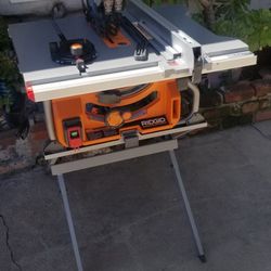 ridgid 10in table saw with folding stand 