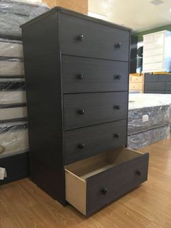 New compressed wood dresser 5 jumbo drawer