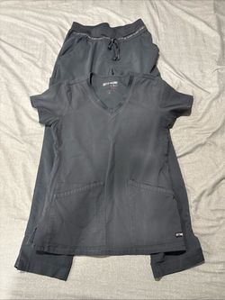 Women’s scrubs