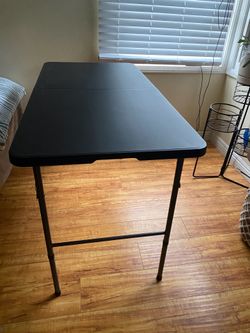 4 Foot Folding white table With Extendable Legs