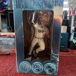 Max Muncy Bobble head 
