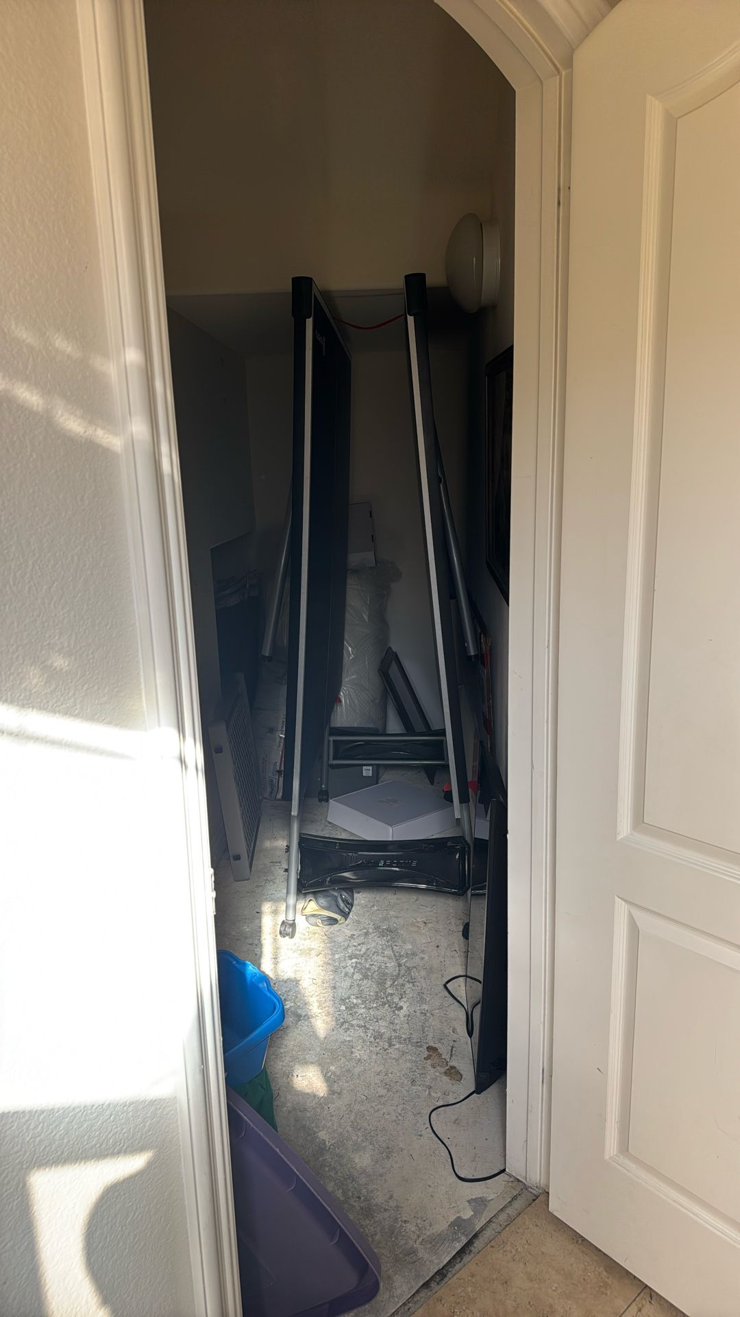 Free delivery SD Ping pong table With Net, Balls And Paddles 