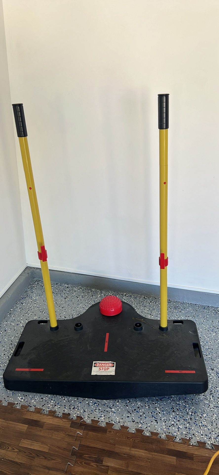 60uP Balance Board, a system designed for balance training,