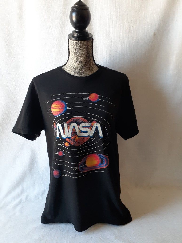 Old Navy Nasa Solar System women's black short-sleeve t-shirt size L