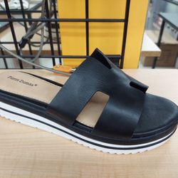 Size 9 Ladies Shoes!!! NEW 