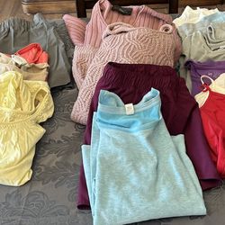 100 Pieces 3 Bags Ladies XL Clothes 