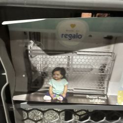 Expandable safety gate
