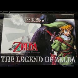 The Legend of Zelda:Twilight Princess Necklace/Collectible Swords/Keychain Set