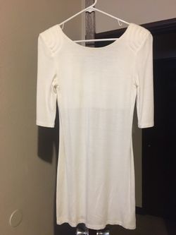 Bebe white dress with shoulder pads - Size M