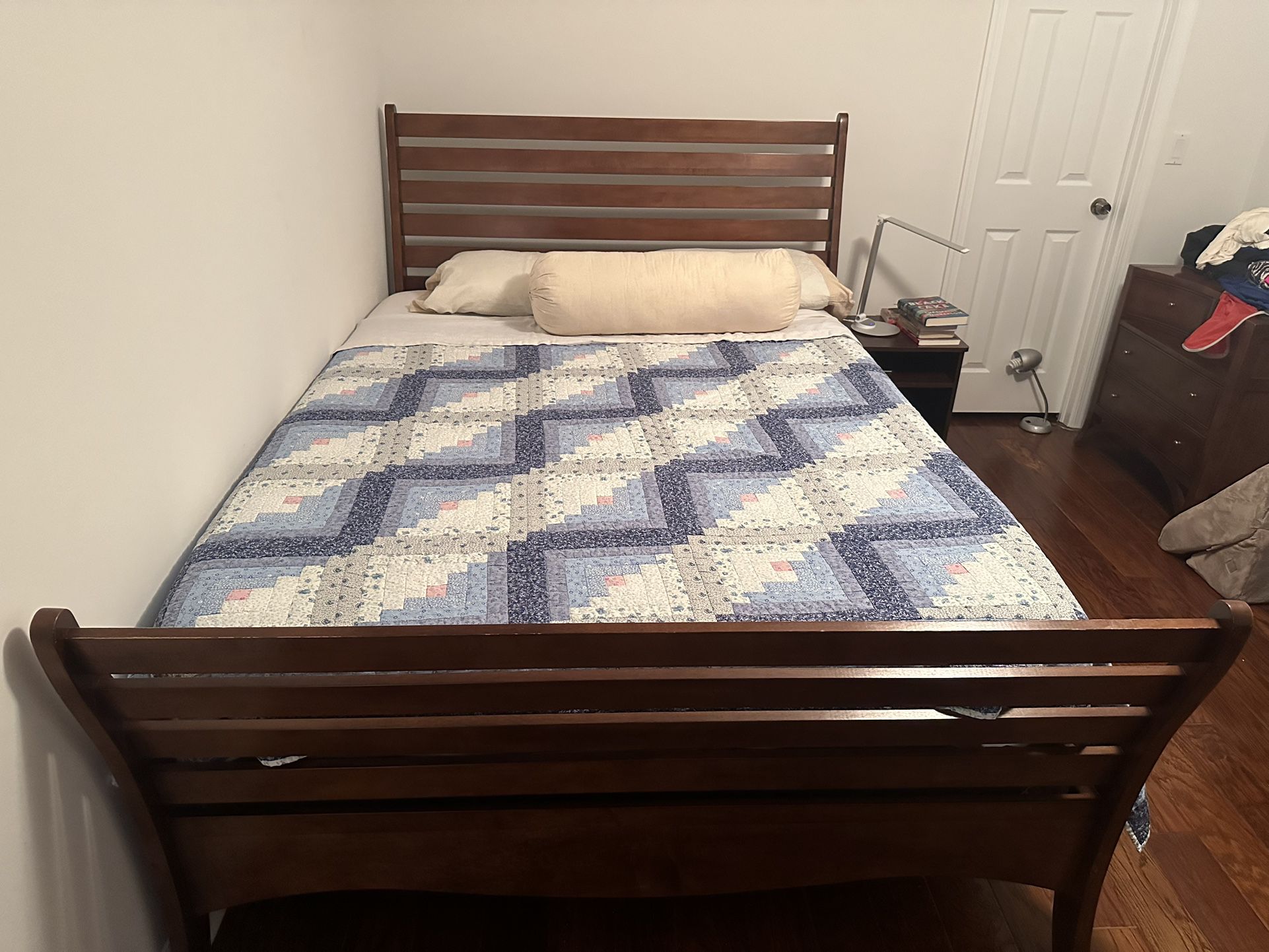 Queen Wood Bed And 2 Night Stands