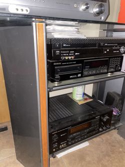 BelLo Glass three tier audio rack