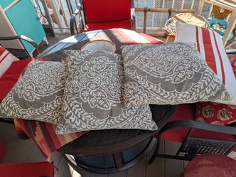 Set of 3 Decorative Outdoor Pillows